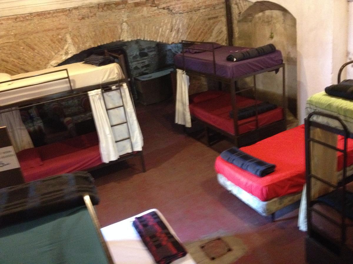 Split Hostel Antigua Екстер'єр фото
