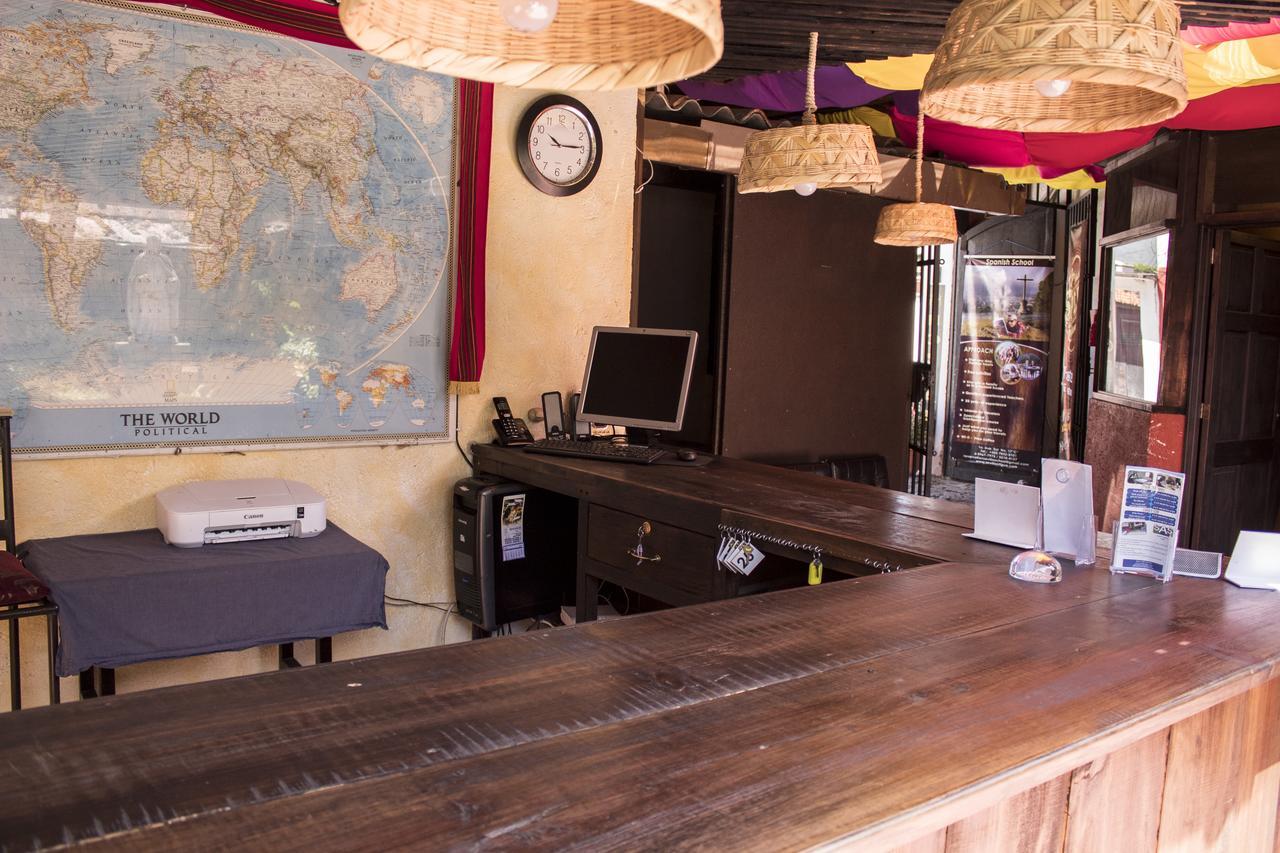 Split Hostel Antigua Екстер'єр фото